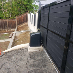 Modern Automatic Driveway Gate