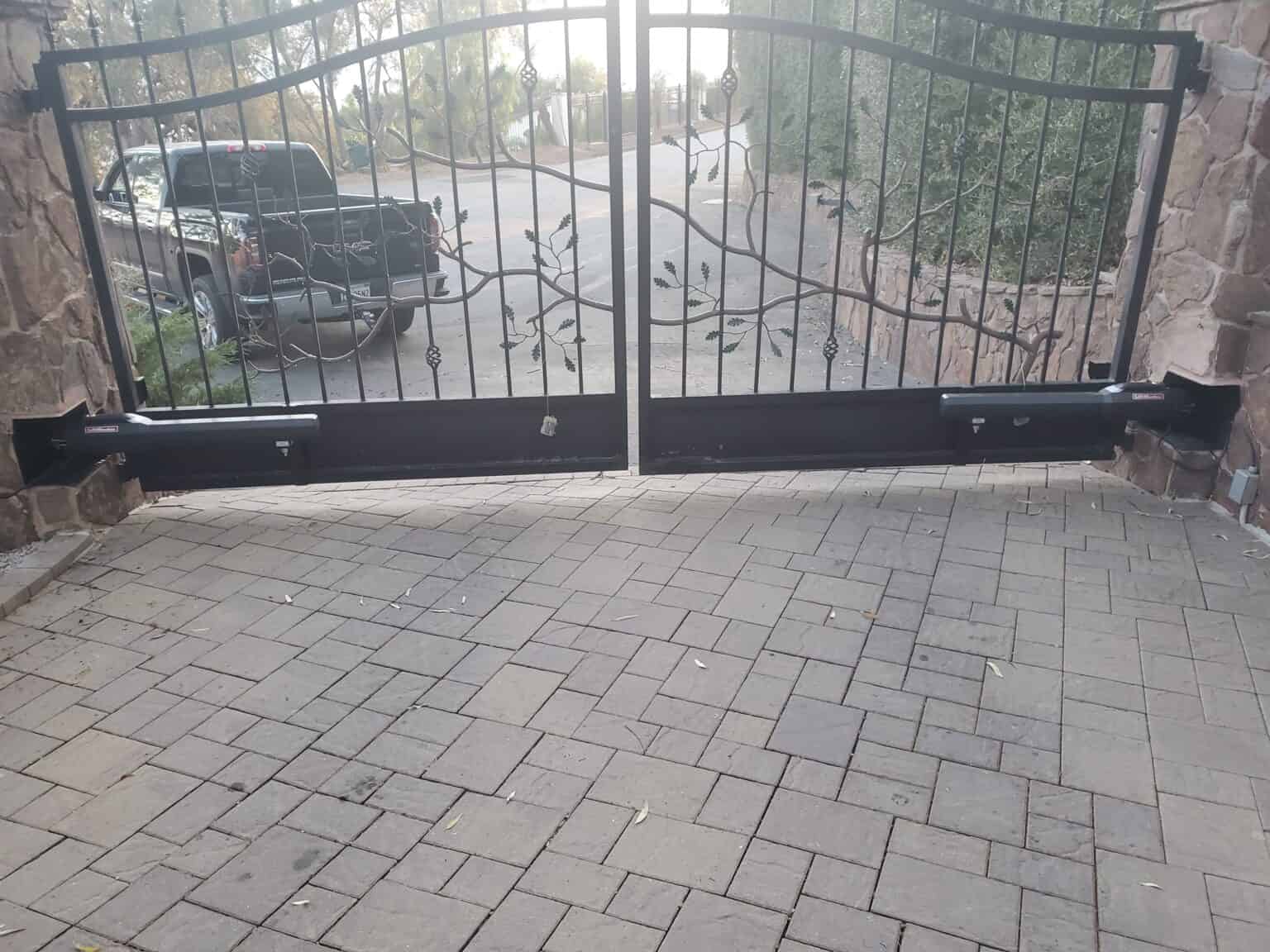 The different types of automatic gate hardware and their maintenance