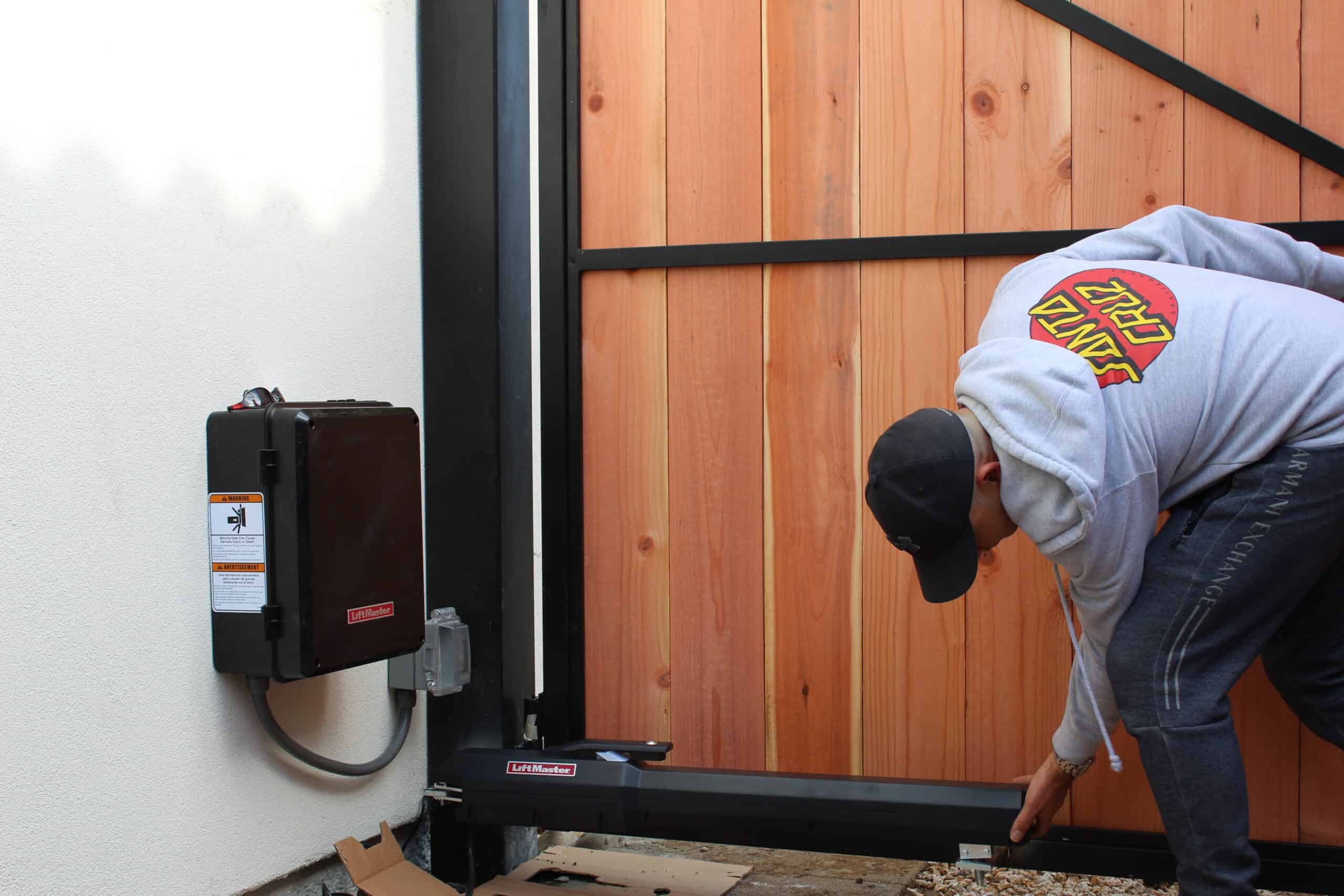 Read more about the article How to Choose the Best Automatic Gate Repair Technician