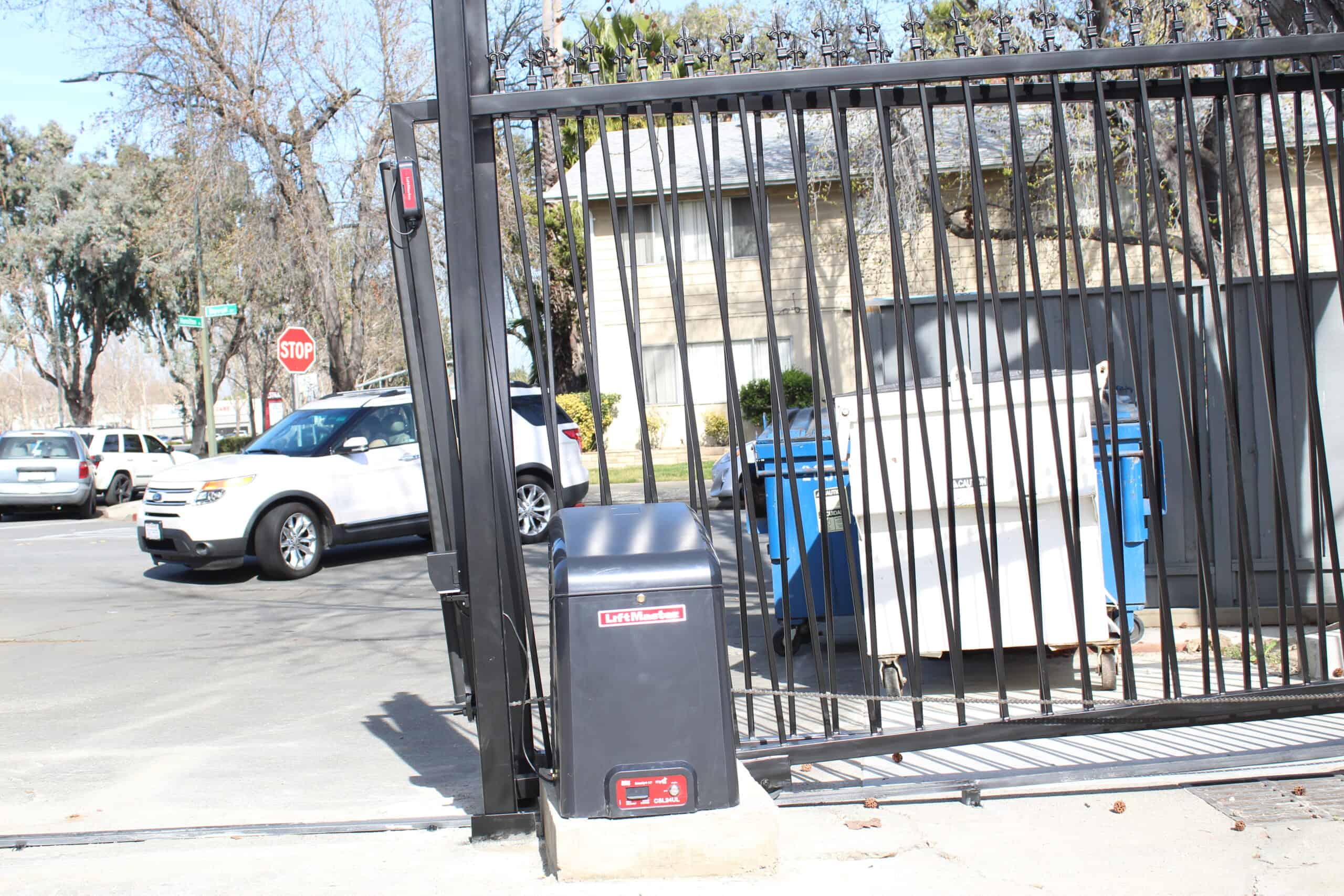 Read more about the article Types of Automatic Gate Repair Services Offered by Technicians