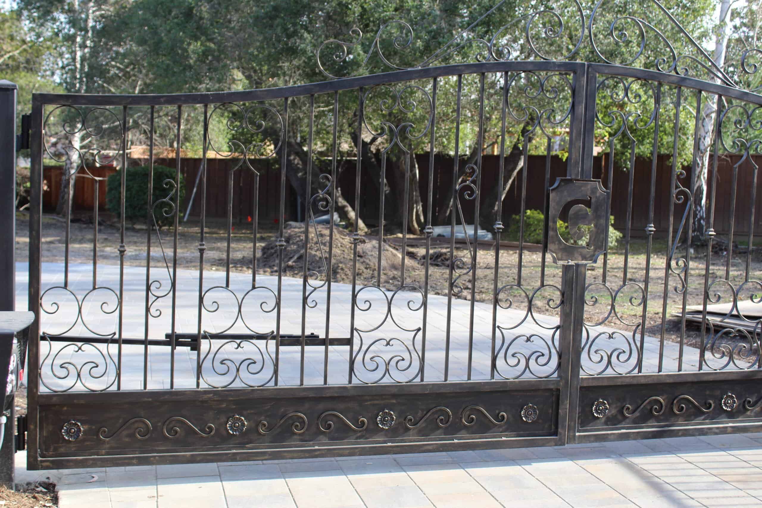 Read more about the article Choosing the perfect wrought iron gate for your property