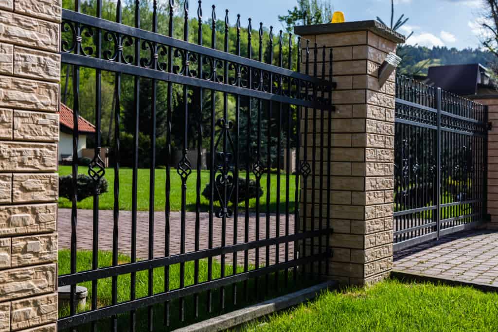 driveway gates