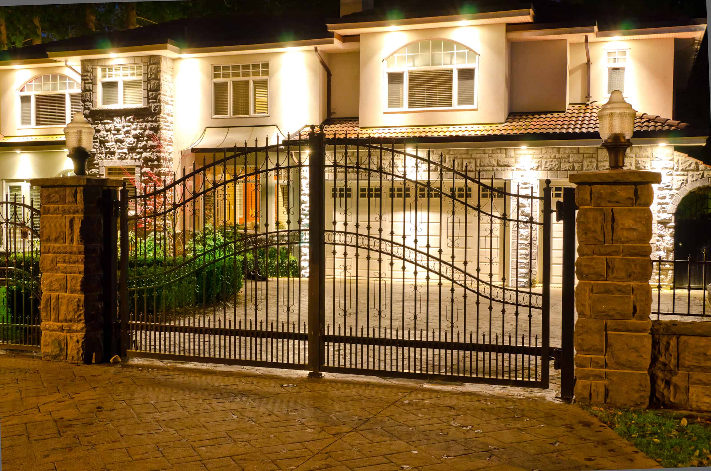 Read more about the article The top colors for wrought iron gates and fencing