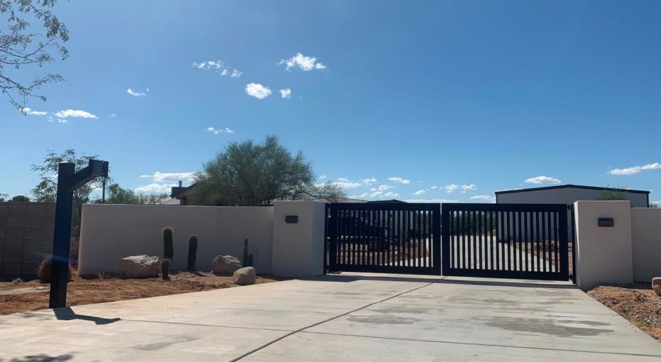 Commercial Swing Gate